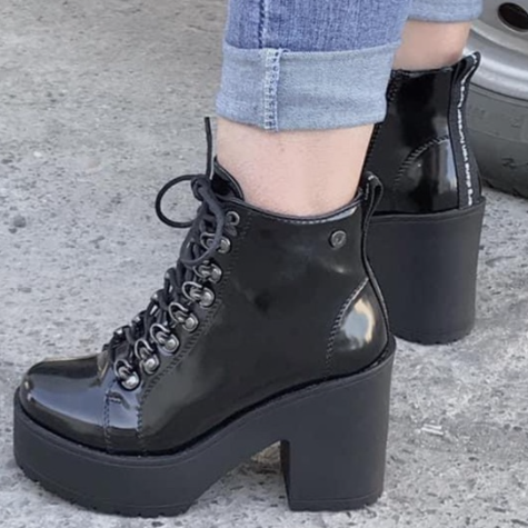 zapatos caña alta
