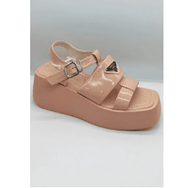 24 sandalias nuevas