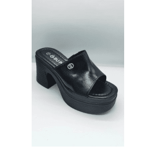 24 sandalias nuevas