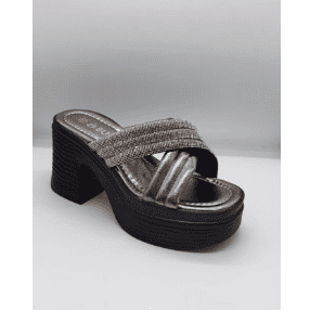 24 sandalias nuevas