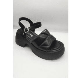 24 sandalias nuevas
