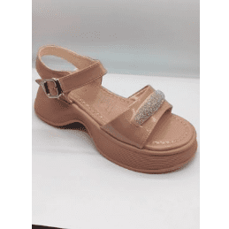 24 sandalias nuevas